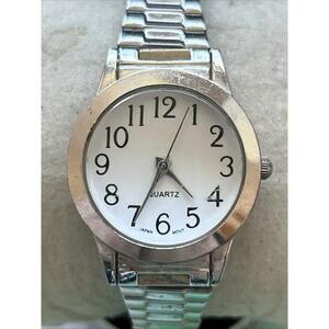 Accutime Silver Tone Easy Read Women’s Quartz Watch